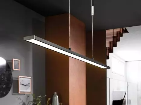 Узкий светодиодный подвесной светильник, регулируемый по высоте, с регулировкой яркости и цветовой гаммой CCT, длина 90 см. Fischer & Honsel Leuchten