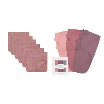 В комплекте удобные муслиновые тряпки для отрыжки Cubs и пеленальные одеяла Comfy Cubs