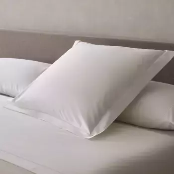 В наборе 2 хлопковых чехла плотностью 1000 нитей Tiara Bassols, белый