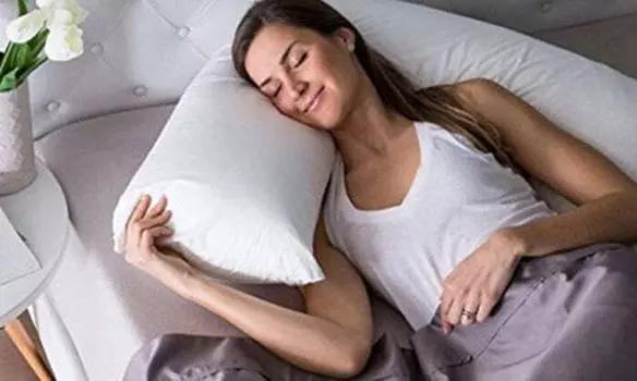 V-образная подушка с наволочкой выбранного цвета – белого Luxus Wohnkultur