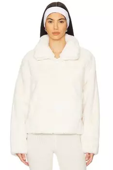 В списке куртка из искусственного меха Beyond Yoga, цвет fresh snow