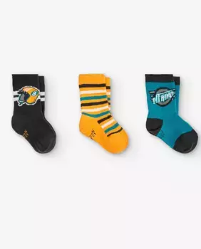 В упаковке 3 пары коротких носков для мальчика с принтом Boboli, мультиколор