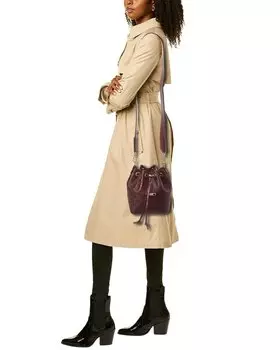 Valentino by Mario Valentino Jules Dollaro Кожаная сумка-мешок с монограммой, фиолетовый