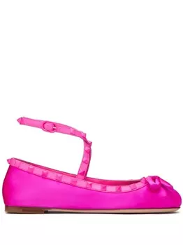 Valentino Garavani атласные балетки с декором Rockstud, розовый