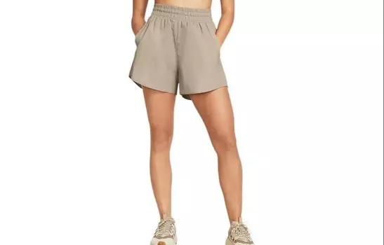 Vanish повседневные шорты женские хаки Under Armour