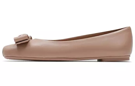 Vara Женская повседневная обувь Женская светло-коричневая Ferragamo