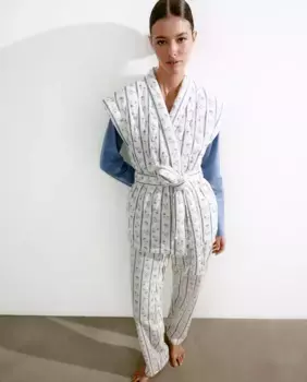 Ватный жилет с цветочным принтом и поясом nfasis, белый