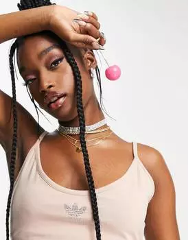 Верблюжий бюстгальтер без косточек adidas Originals '2000s Luxe' с логотипом со стразами по центру