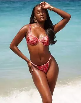 Верх бикини на косточках South Beach с тропическим цветочным принтом красного цвета