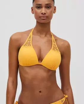 Верх бикини с треугольными чашечками пуш-ап из микропике с узелками и деталями Ysabel Mora, золото