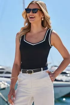 Верх из трикотажного джерси с контрастной отделкой в рубчик Sosandar, черный