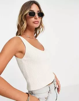 Vero Moda = Вязаный топ березового цвета = с V-образным вырезом