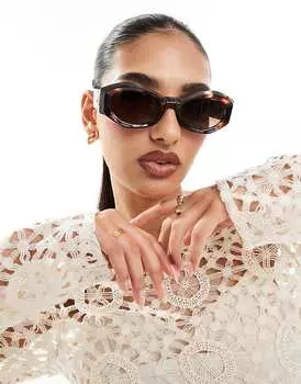 Versace – Узкие шестиугольные солнцезащитные очки черепаховой расцветки