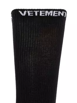 VETEMENTS носки с логотипом в рубчик, черный