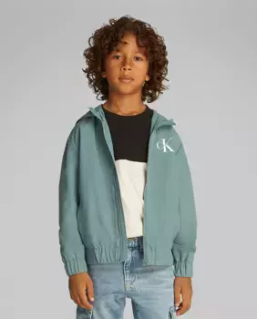 Ветровка для мальчика с капюшоном и вензелем Calvin Klein, цвет Verde Agua