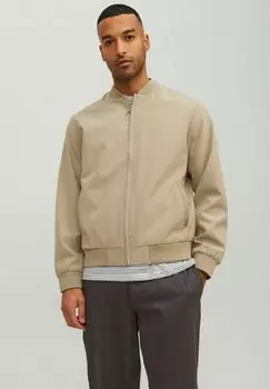 Ветровка Jack & Jones, цвет winter twig