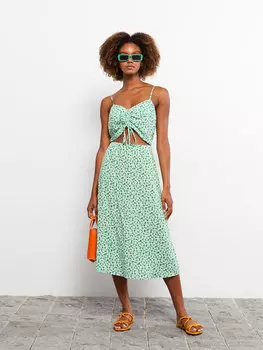 Вискозное женское платье с воротником-сердечком и цветочным ремнем LCW Casual, зеленый принт
