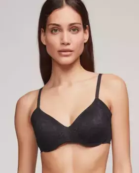 Вместительный бюстгальтер на косточках и без поролона Gisela, черный