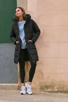 Водонепроницаемое стеганое пальто средней длины с капюшоном Next, черный