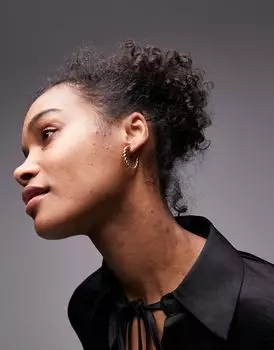 Водонепроницаемые витые серьги-кольца из нержавеющей стали Topshop Pat золотистого цвета