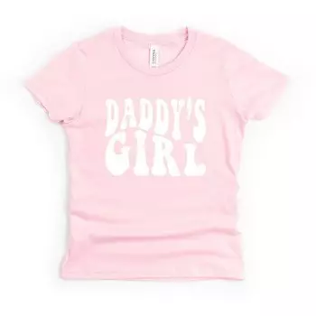 Волнистая футболка с короткими рукавами и рисунком Daddy's Girl для малышей The Juniper Shop, розовый