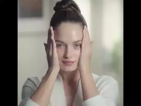 Восстанавливающий и питательный крем для зрелой кожи Huile Precieuse A La Rose Noire Sisley, 25 ml