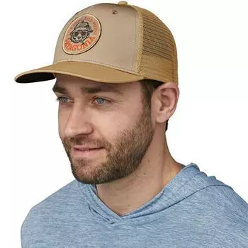 Возьмите шляпу дальнобойщика Patagonia, цвет Wild Grizz: Oar Tan