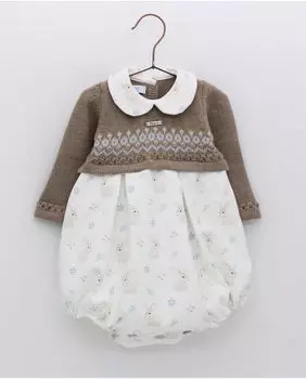 Вязаная лягушка для мальчика с принтованной лепниной из микрокорда темно-серого цвета Foque