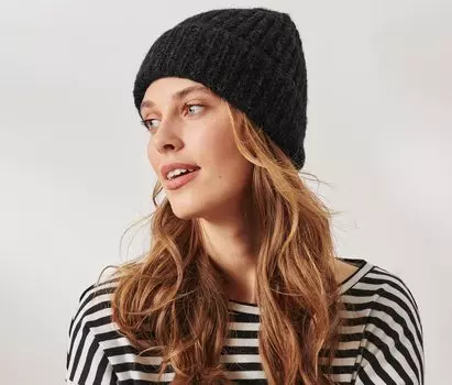 Вязаная шапка из шерсти Tchibo, антрацит пестрый