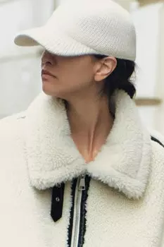 Вязаная шапка ZARA, экрю