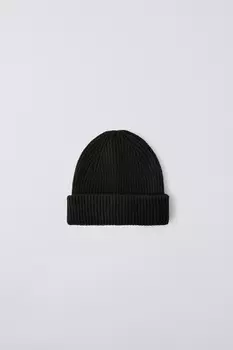Вязаная шапка ZARA, черный