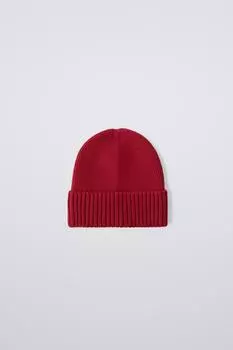 Вязаная шапка ZARA, красный