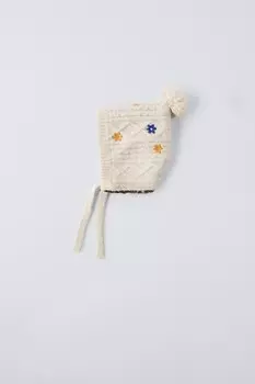 Вязаная шапочка с вышивкой ZARA, экрю