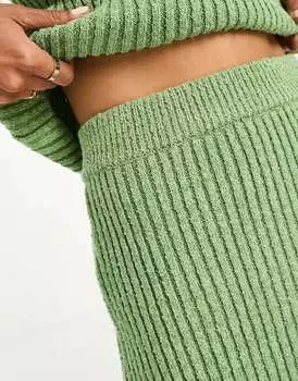 Вязаная юбка миди из фактурной пряжи цвета хаки ASOS