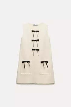 Вязаное мини-платье с контрастными бантами ZARA, белый