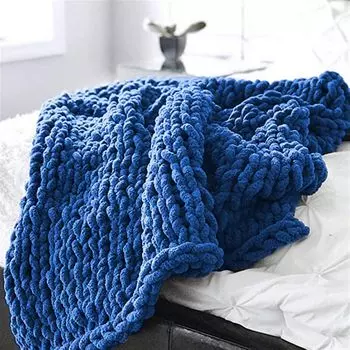 Вязаное одеяло из синельной пряжи Вязаное одеяло ручной работы Покрывало для домашних животных Кресло для дивана Вязание громоздкое одеяло Домашний декор Подарок, темно-синий, 150x180 см DQQ