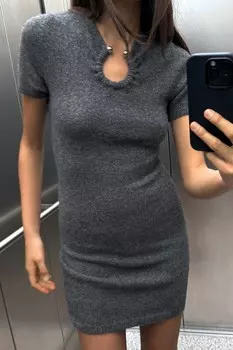 Вязаное платье с металлической аппликацией ZARA, серый мергель