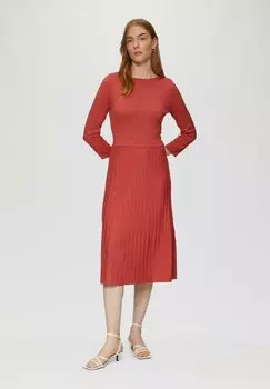 Вязаное платье s.Oliver BLACK LABEL, коралловый
