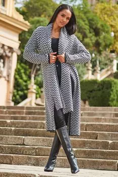 Вязаный кардиган елочкой с шарфом Sosandar, черный