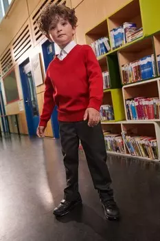 Вязаный школьный свитер с V-образным вырезом Clarks, красный