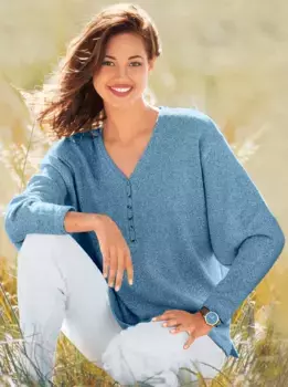 Вязаный свитер Classic Basics "V-пуловер", синий