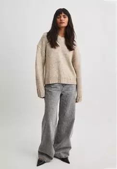 Вязаный свитер NA-KD, бежевый