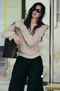 Вязаный свитер с бисерами и стразами ZARA, цвет stone