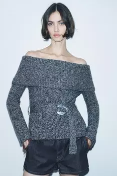 Вязаный свитер с открытыми плечами и поясом ZARA, черный/белый