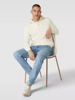 Вязаный свитер с воротником Тройер Esprit, молочный
