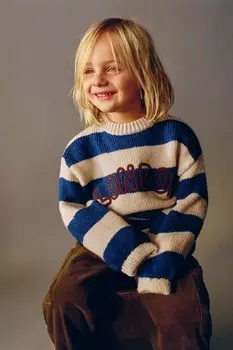 Вязаный свитер в полоску с вышитым текстом ZARA, голубоватый