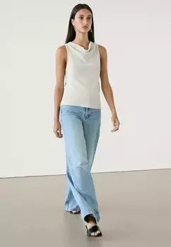 Вязаный свитер WITH COWL NECKLINE Massimo Dutti, белый