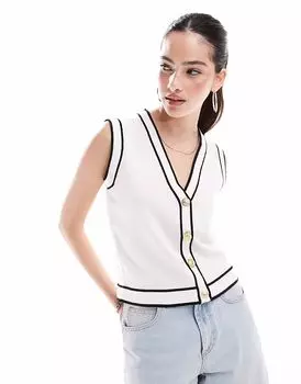 Вязаный жилет с отделкой New Look в кремовом узоре