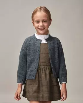 Вяжем пеленальную куртку Gocco, серый