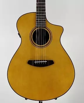 Выдержанный тонер Breedlove Performer Pro Concertina с футляром Серийный № CC220710230 Performer Pro Concertina Aged Toner w/ Case Ser# CC220710230